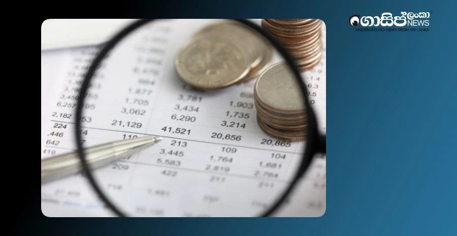 chairman-of-youth-services-hands-over-a-cheque-for-190-million-on-the-eve-of-the-presidential-election chairman-of-youth-services-hands-over-a-cheque-for-190-million-on-the-eve-of-the-presidential-election