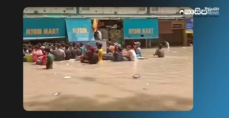 51-laptops-stolen-from-computer-shop-partially-submerged-in-floodwaters