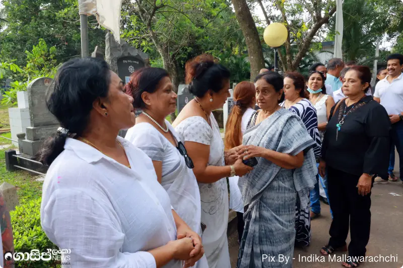 gossiplanka image 114