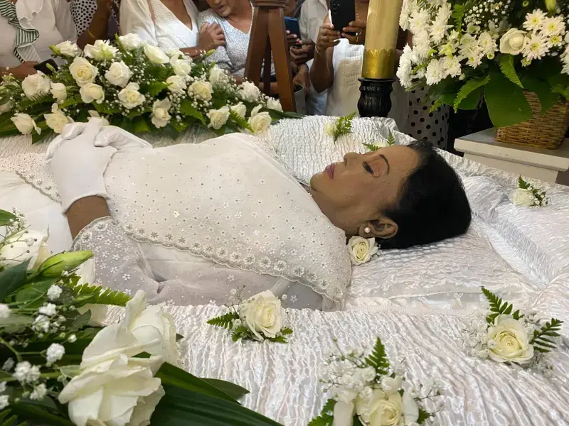 gossiplanka-malani-fonseka image 12