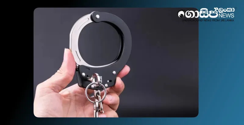 sergeants-handcuffs-found-in-bag-left-behind-at-kandy-lodge sergeants-handcuffs-found-in-bag-left-behind-at-kandy-lodge