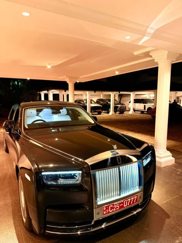 dudley-sirisena-rolls-royce