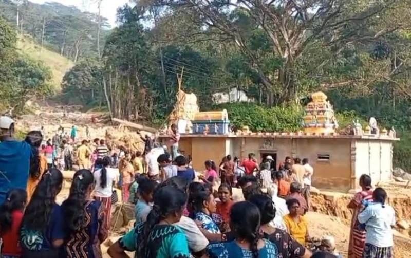 the-large-blue-rock-that-emerged-from-the-landslide-in-kandy-is-being-tested-to-see-if-it-is-a-gem