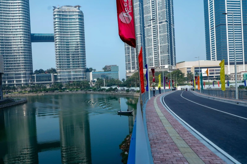 a-new-flyover-for-colombo-at-a-cost-of-32-billion-rupees