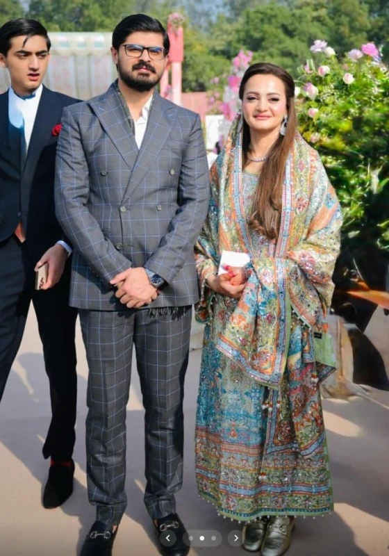 a-social-media-uproar-over-an-ugly-pakistani-ministers-sudden-makeover