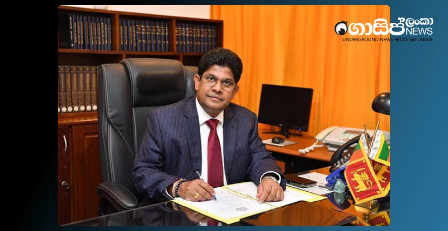 the-service-of-the-chief-of-staff-of-the-parliament-is-immediately-suspended