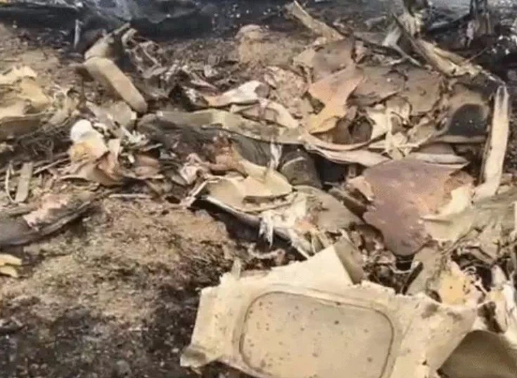 plane-carrying-indian-politician-crashes-5-dead