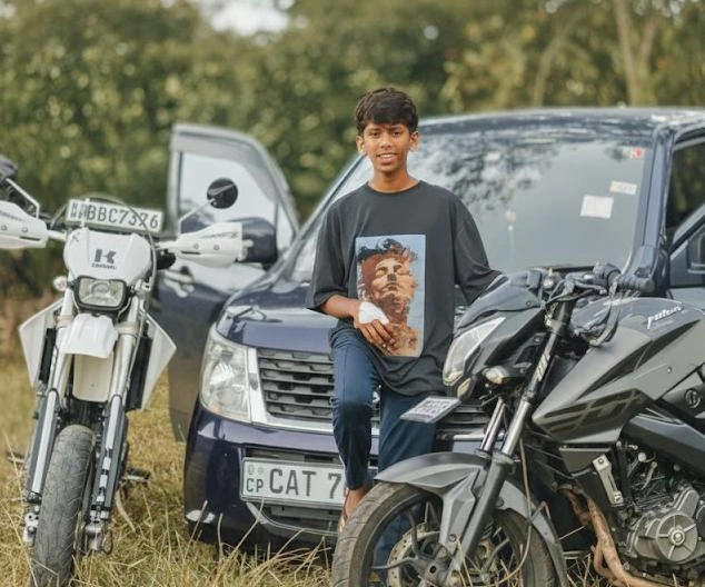 motorcycle-dream-comes-to-an-end-tragic-death-of-18-year-old-student