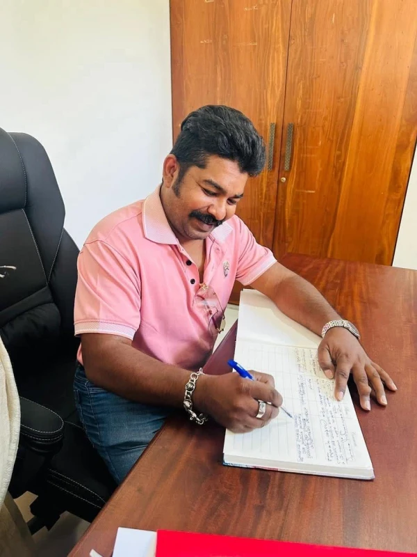 ping-pong-instead-of-gamini-lokuge-in-pohottutu