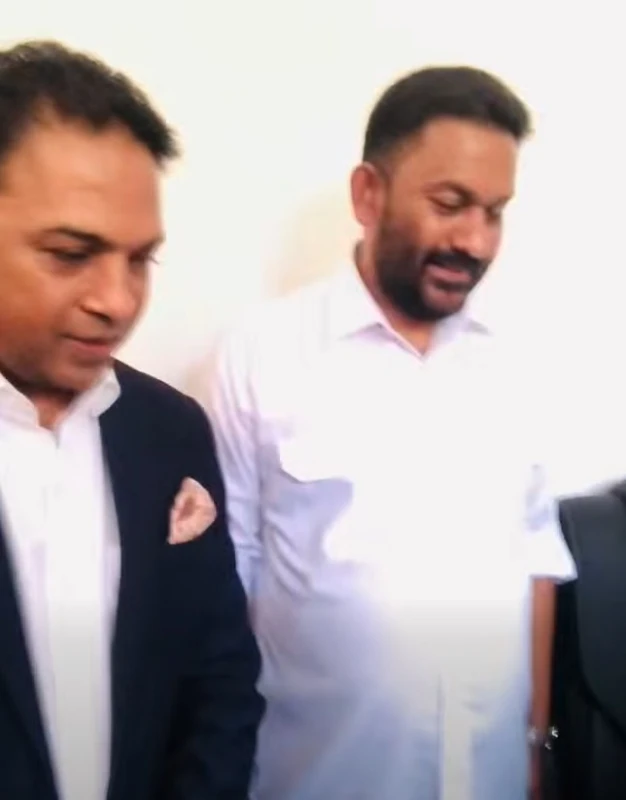 ping-pong-instead-of-gamini-lokuge-in-pohottutu