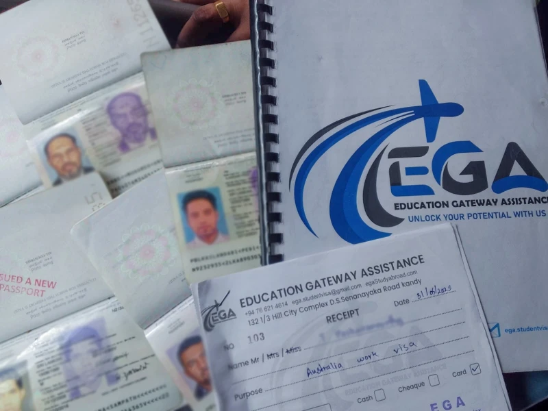 money-smugglers-are-caught-in-kandy-claiming-to-be-sent-to-australia