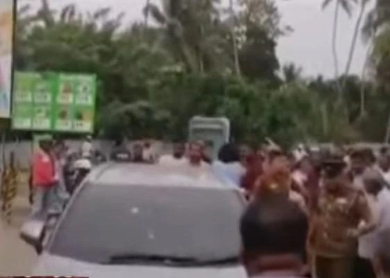 a-couple-in-a-keels-car-park-vehicle-in-akuregoda-is-murdered