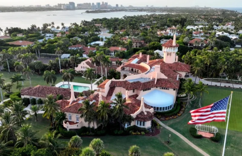 the-young-man-who-entered-trumps-house-with-weapons-and-fuel-is-killed