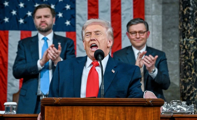 the-american-media-points-out-that-trump-kept-his-hand-in-his-speech-celebrating-the-one-year-anniversary-of-his-term-in-office