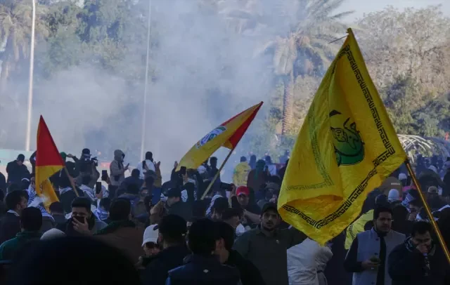 protesters-surround-the-us-embassy-in-iraq