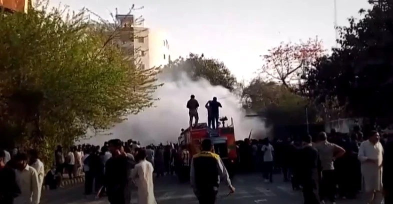 riots-across-pakistan---un-office-also-hit---23-dead-now