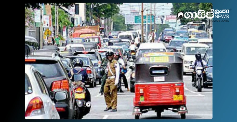 a-school-van-accident-on-route-120-caused-major-traffic-jams