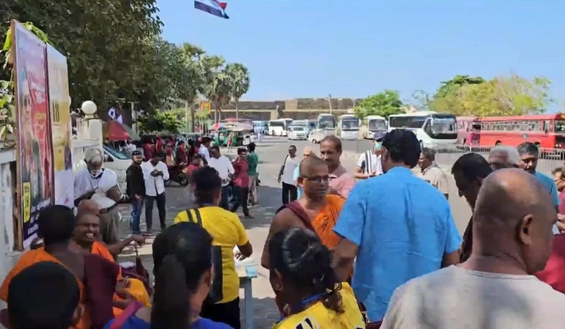 social-media-reactions-to-the-galle-signature-campaign-to-save-sale