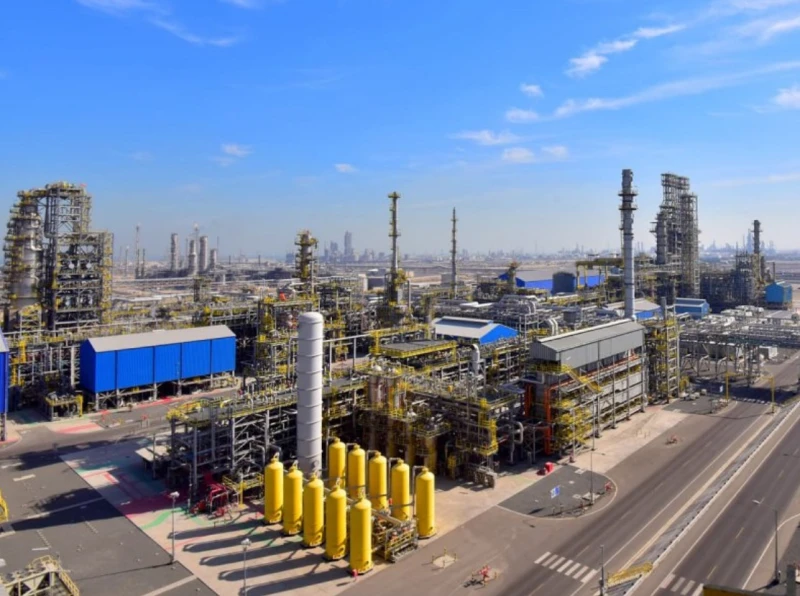 two-of-kuwaits-major-oil-refineries-burn-in-iranian-drone-strikes-strong-impacts-on-asian-energy-markets