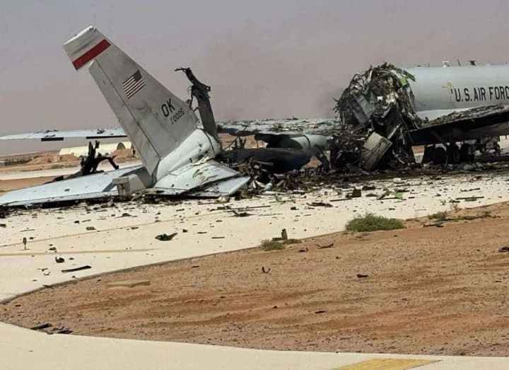a-boeing-e-3g-sentry-was-destroyed-in-an-iranian-attack-on-an-american-base-in-saudi-arabia