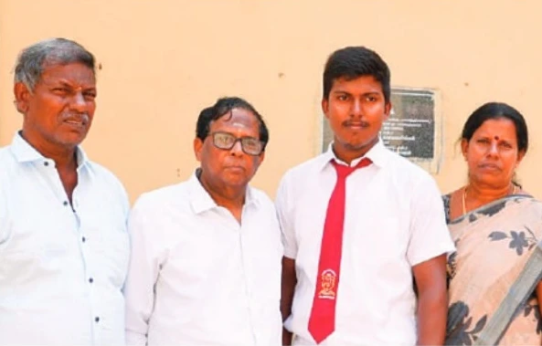 i-didnt-think-i-would-be-01-from-the-island-unless-i-worked-to-pass-the-campus