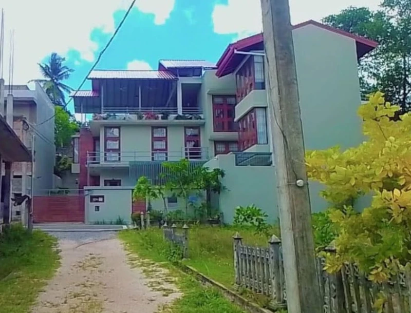 answers-from-lal-kanta-to-the-rumors-about-the-new-house