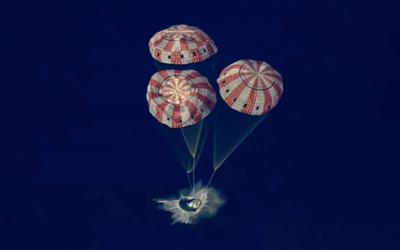 mankind-has-once-again-touched-the-moons-invisible-side-and-arrived-safely-back-on-earth-today