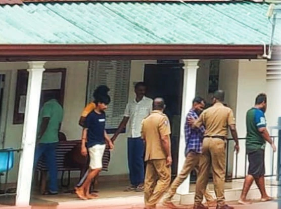 the-people-of-the-temple-shop-who-took-the-law-into-custody-for-stealing-the-goods-are-guilty-of-wrongdoing