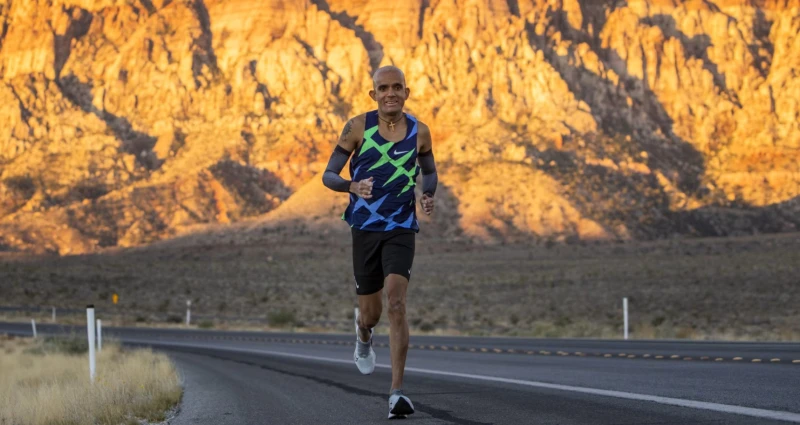 the-story-of-america-hotels-bell-boy-winning-the-gamini-marathon-gold-medal