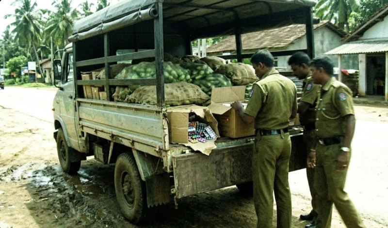 3-12-crore-worth-of-drugs-in-the-vegetable-truck-that-fled-despite-police-orders