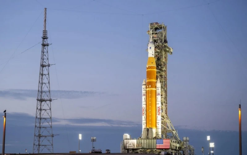 the-toilet-problem-of-the-plane-that-went-to-the-moon-came-to-the-fore