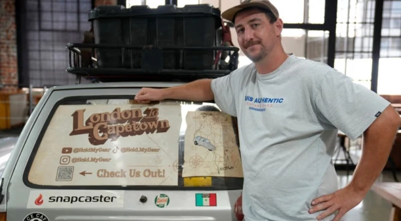 the-guinness-record-of-22000-km-on-three-wheels