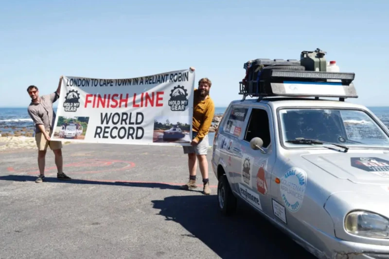 the-guinness-record-of-22000-km-on-three-wheels