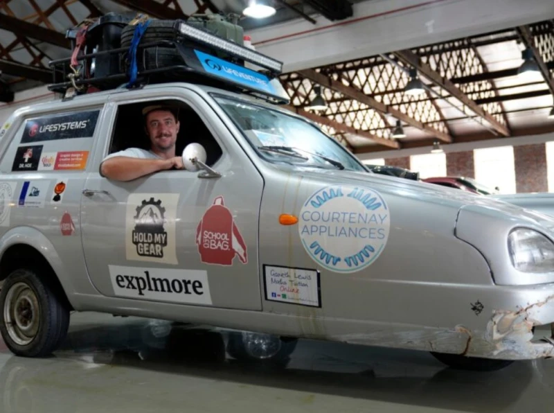 the-guinness-record-of-22000-km-on-three-wheels