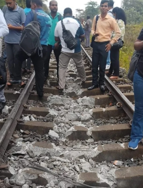 sagareika-train-philippines-passengers-also-injured