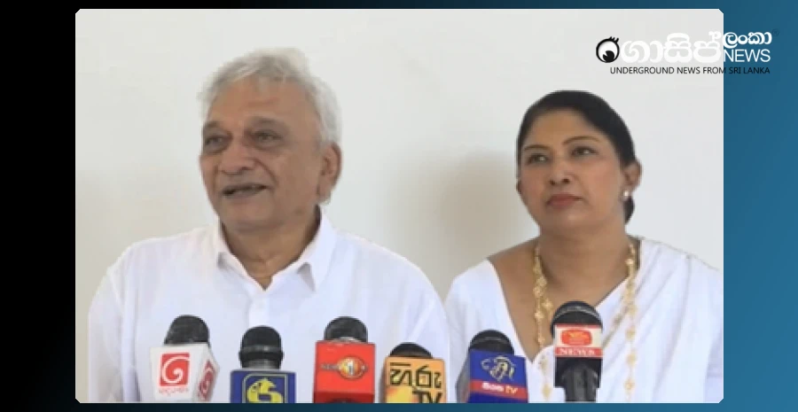 expose-the-scams---father-and-daughter-at-a-news-conference