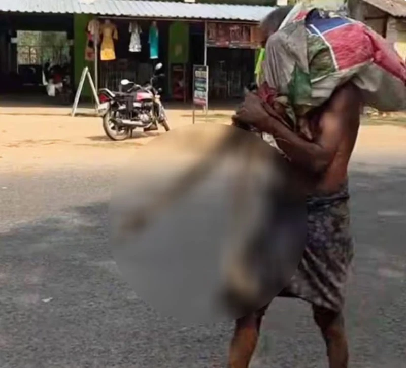 the-skeleton-went-to-arang-bank-to-get-money-from-the-deceased-sisters-bank-account