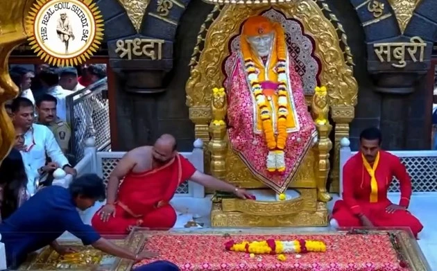 thalapathy-vijay-also-went-to-worship-sai-baba-before-the-tamil-nadu-election-results-on-the-4th