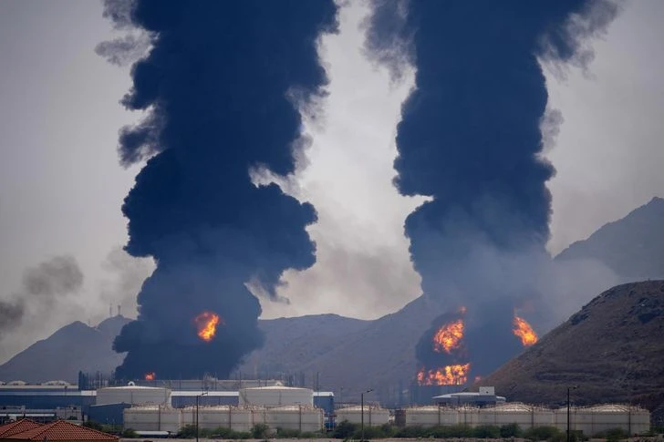 drone-attack-on-uae-fujairah-oil-industrial-zone