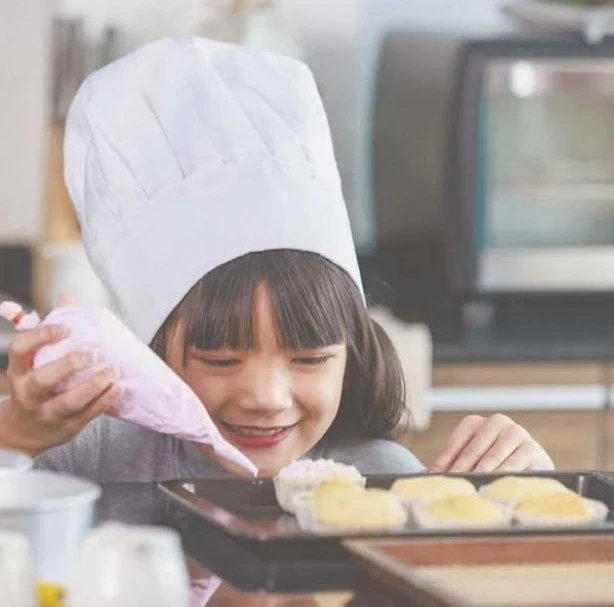 future-jobs-survey-japanese-boys-want-to-go-to-the-police-girls-want-to-go-to-a-bakery