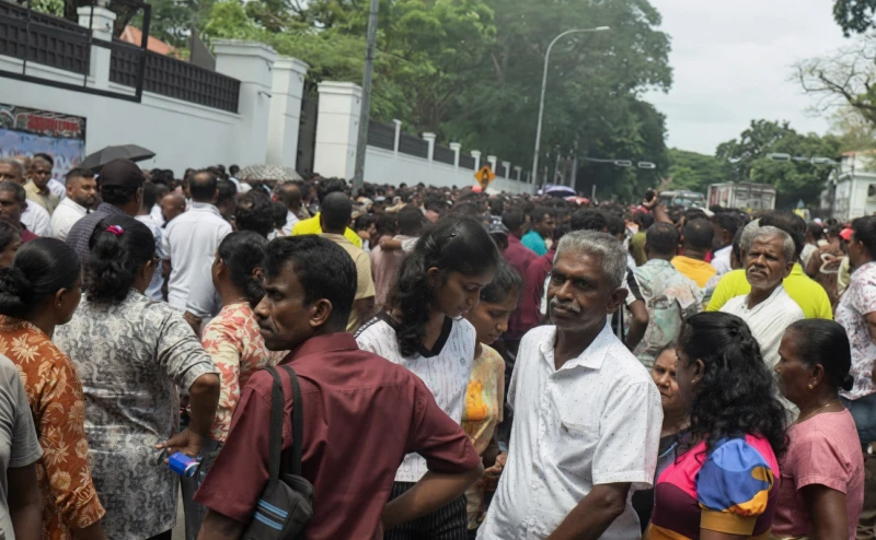 mahinda-leaves-unharmed
