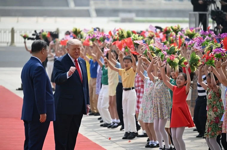 trump-goes-to-china-and-meets-xi-jinping