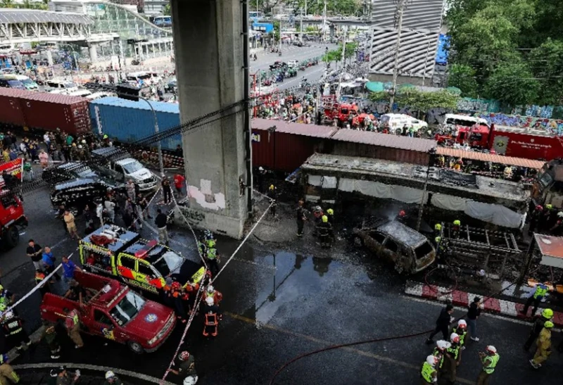 8-killed-in-train-bus-accident-in-bangkok