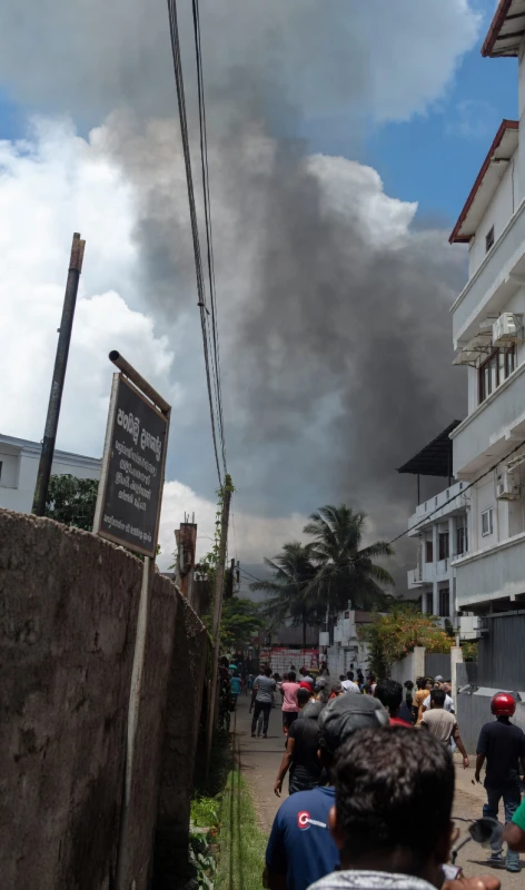 kalubowila-generator-sales-signs-are-on-fire