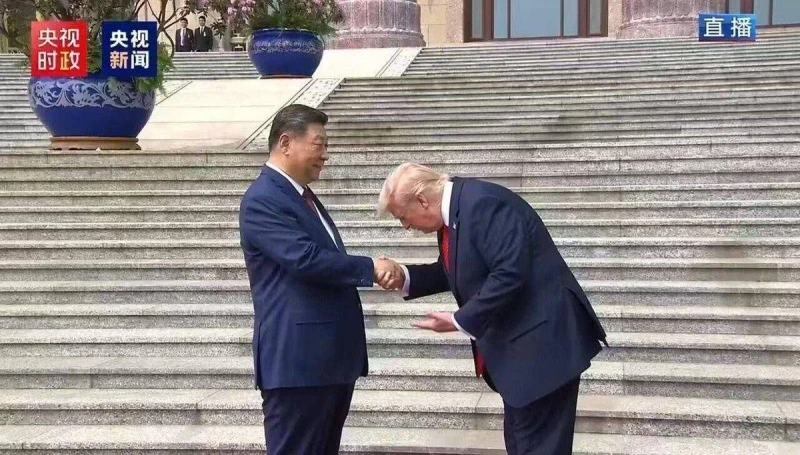 the-story-that-trump-bowed-to-xi-jinping