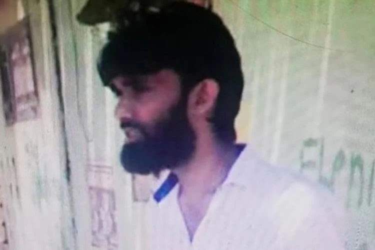 it-is-revealed-how-jameel-who-killed-himself-after-not-being-able-to-blow-up-the-taj-in-the-easter-attacks-called-saleh-on-the-phone