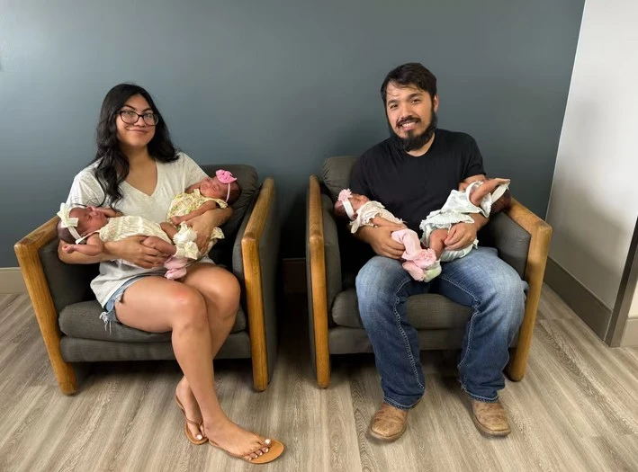 identical-quadruplets-grown-in-the-same-embryo