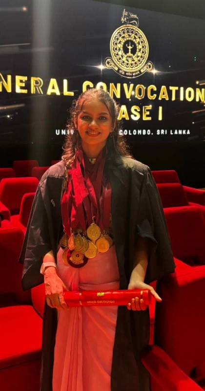 hashini-rangika-who-completed-her-medical-degree-keeping-records
