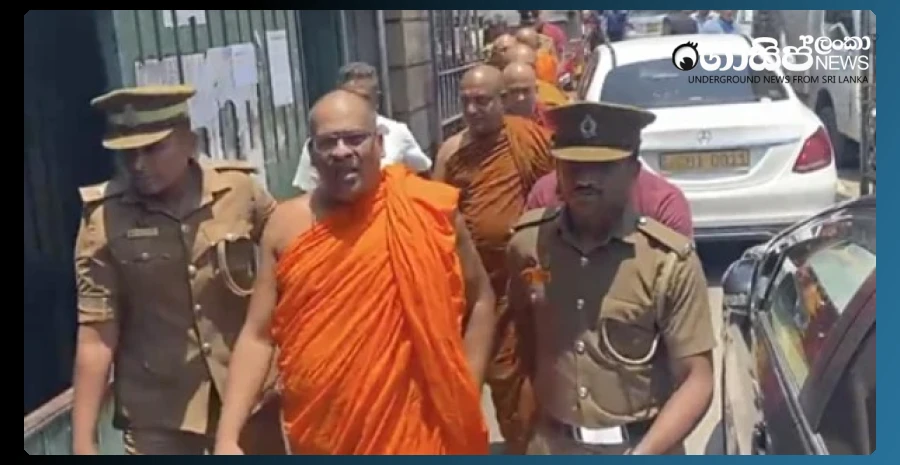 gnanasara-thero-leaves-the-bambalapitiya-house-he-was-forcibly-captured-from