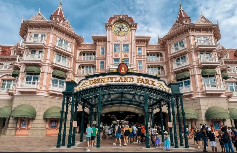 disneyland-paris-has-been-in-operation-for-34-years-but-construction-costs-have-not-yet-been-covered
